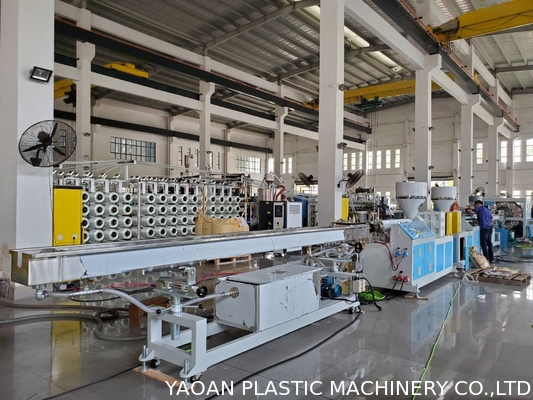 آلة بثق الأنابيب البلاستيكية لخرطوم الحديقة PLC 120kw 150mm